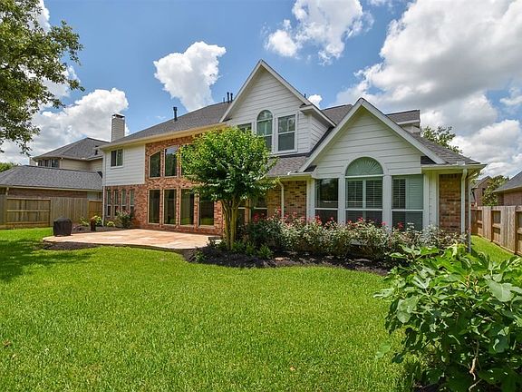 3rd image of 13714 Magnolia Manor Dr