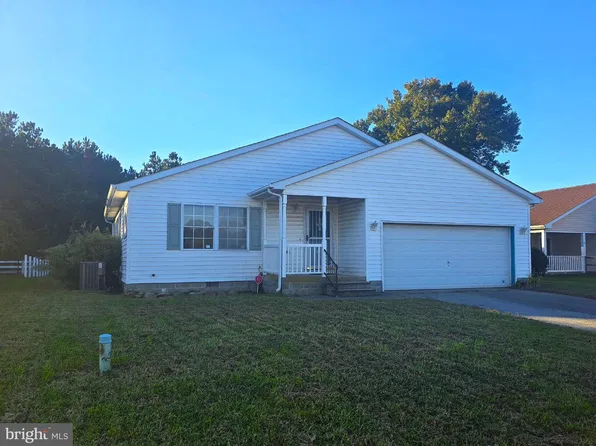 15 Carriage Ln, Georgetown, DE 19947