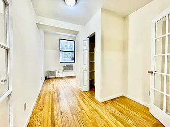 Rented by HOLTON REAL ESTATE INC.