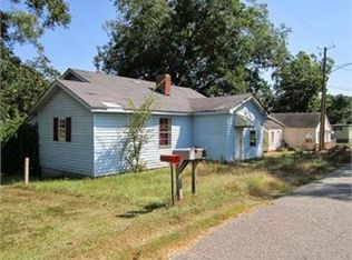 215 S 1st St, Valley, AL 36854