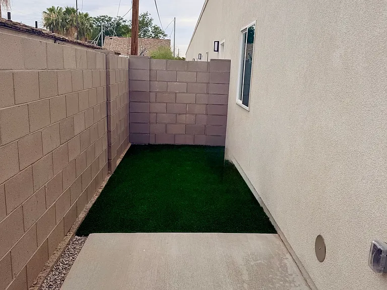 1134 S Palm Ave — Photo 16