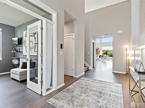 3rd image of 4495 Castleton Road SW