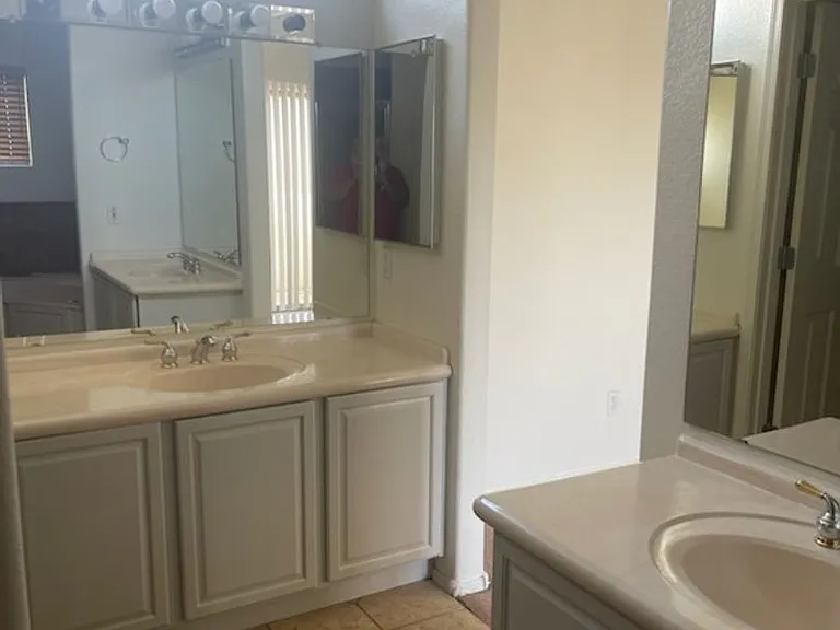 5400 S Hardy Dr #118 — Photo 18