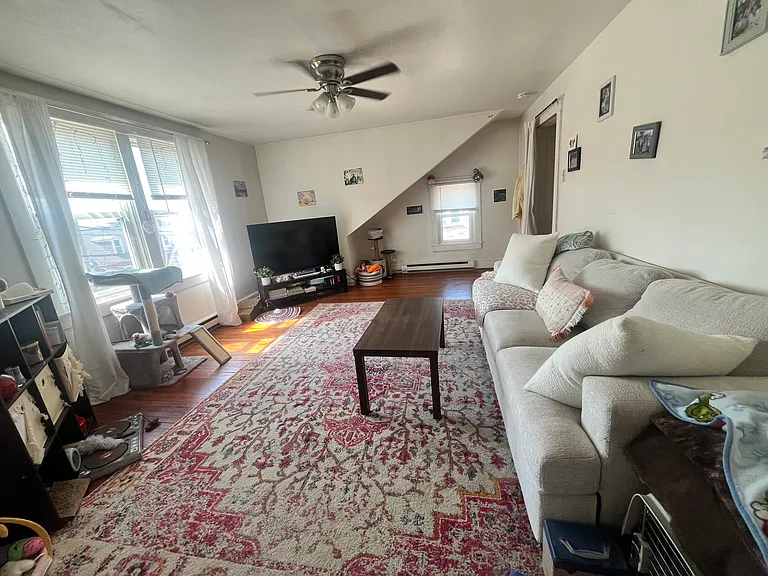 563 N Lime St #3 — Photo 4