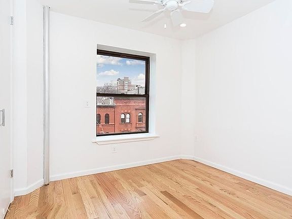 3rd image of 132 2nd Ave #D1