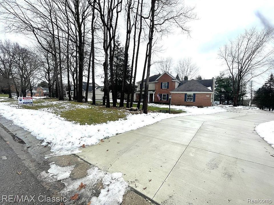 1st image of 356 Mill Pond Ln