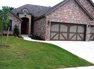 2236 Timber Xing, Yukon, OK 73099