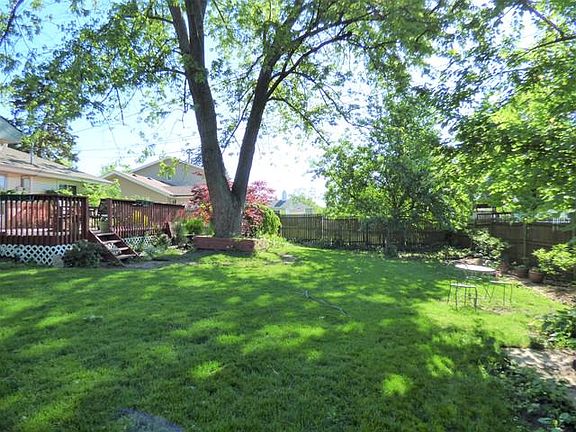 4th image of 125 Forest Park Ln