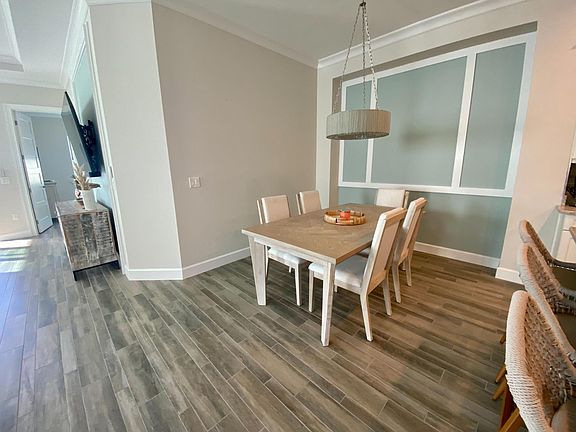 3rd image of 5766 Highbourne Dr