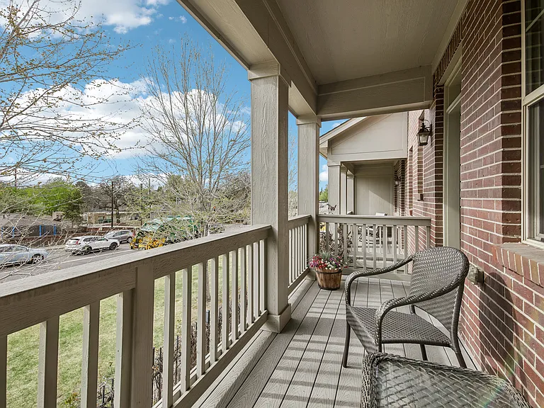 2nd floor balcony