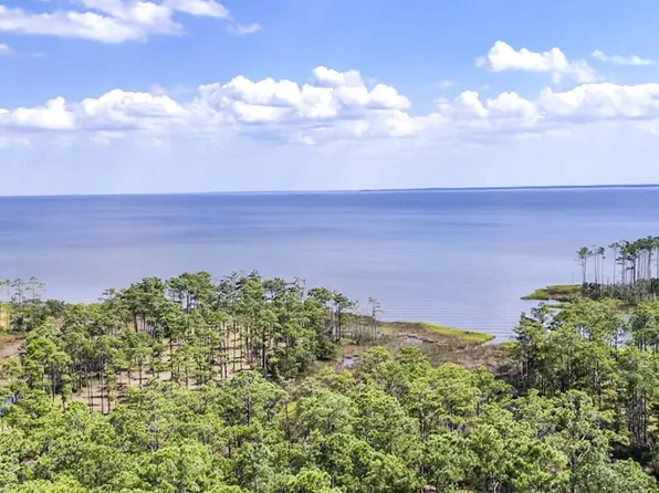 49 River Watch Rd #16, Oriental, NC 28571