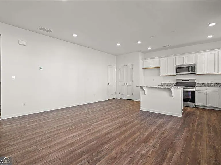 155 Star Ct — Photo 8