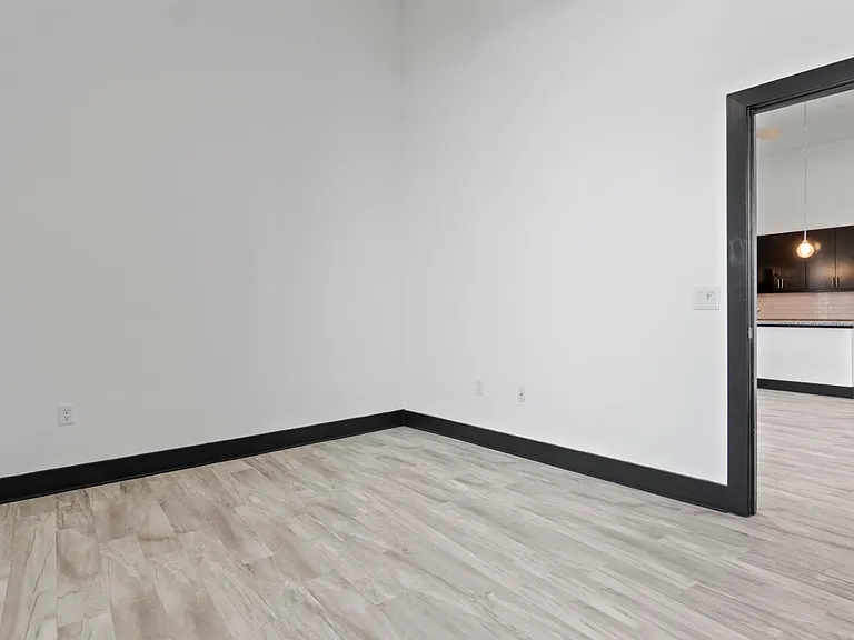 Pilot Place — Photo 14