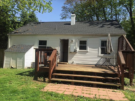 2nd image of 7702 Lunceford Ln