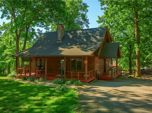 280 Laurel Ave, Ellwood City, PA 16117