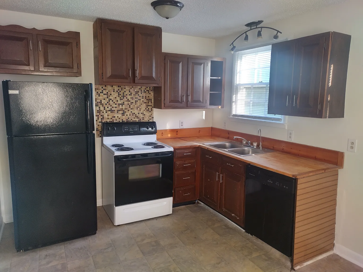 Bradyville Pike, Murfreesboro — Photo 2