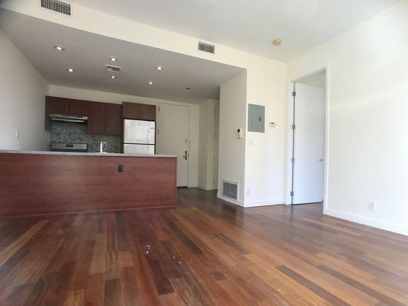 4th image of 115 Quincy St #2A