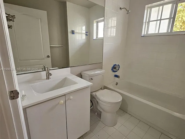 2527 W 76th St #208 — Photo 21