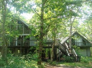 19 Harthaven Rd, Oak Bluffs, MA 02557