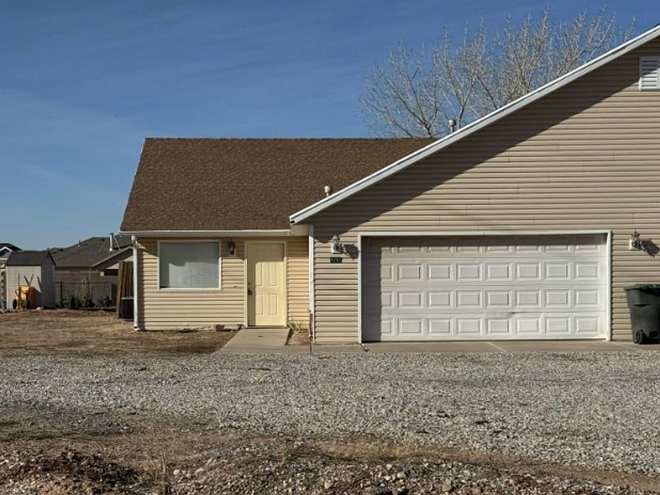 1st image of 4281 N Wagon Wheel Dr