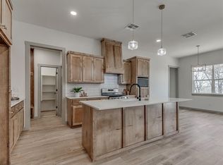 1208 Jerzee Mae Rd, Blanchard, OK 73010