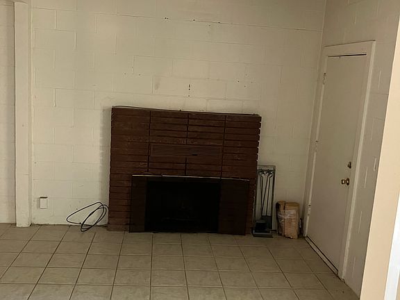 4th image of 8504 N Ventura Ave