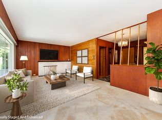 723 Handsworth Rd, North Vancouver, BC V7R 1Z9