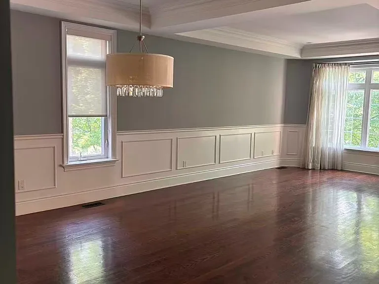 21 Leona Dr — Photo 5