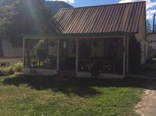 114 2nd St N, Alberton, MT 59820