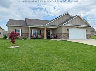 244 Steve Cir, Hurricane, WV 25526