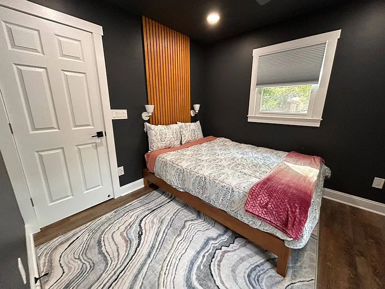 Malone Dr NW — Photo 39
