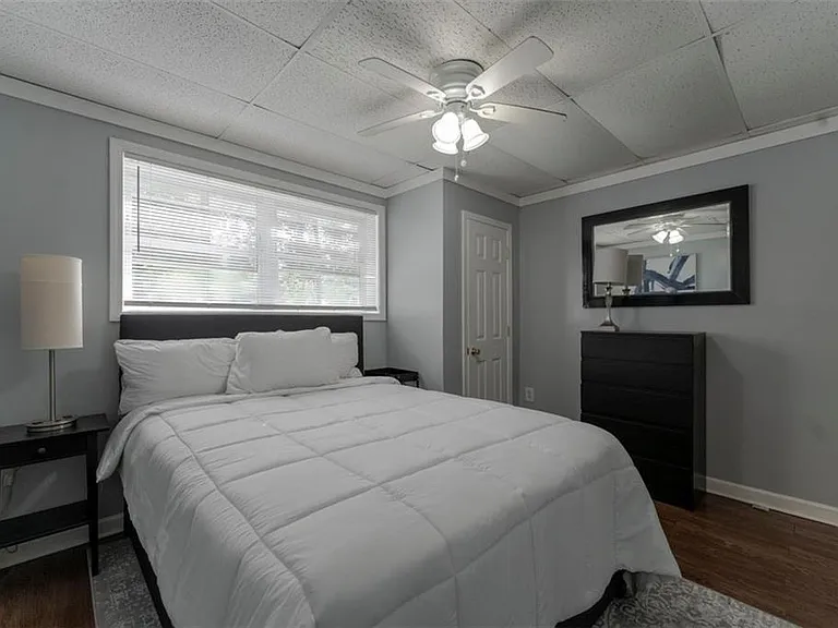 2560 Piney Wood Ln #3 — Photo 15