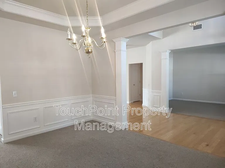 10804 Fountaingrove Dr — Photo 9