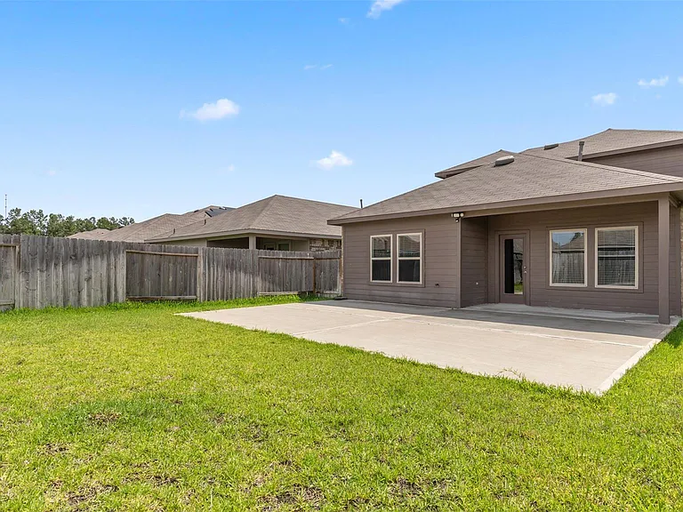 14040 Thunder Pines Dr — Photo 28