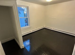 45-47 Roberts St APT 2, West Warwick, RI 02893