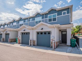 1047 Oak Cir, Lakewood, CO 80215
