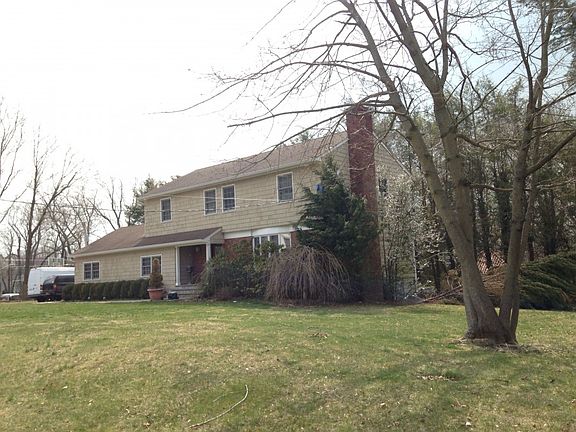 3rd image of 33 Dupont Ave