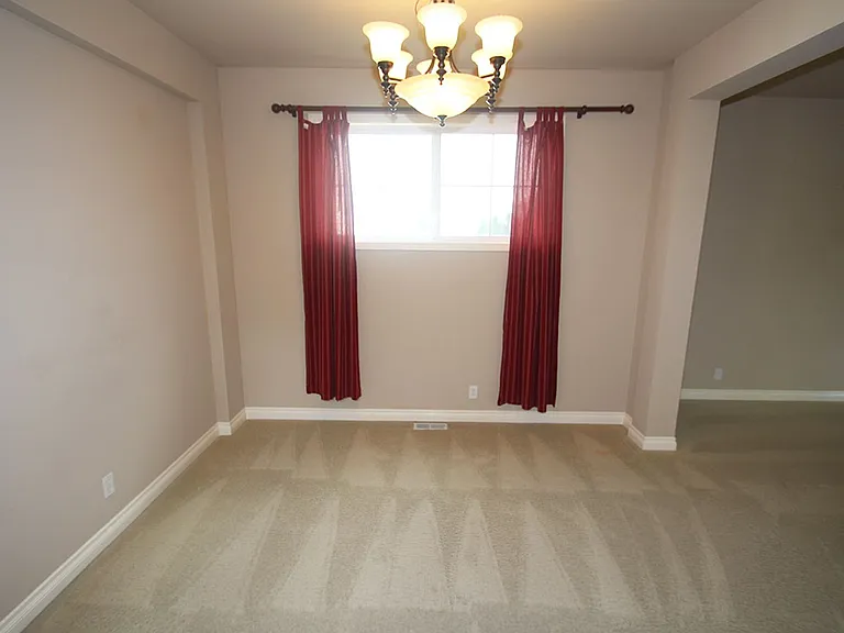19208 NE 66th Way — Photo 5