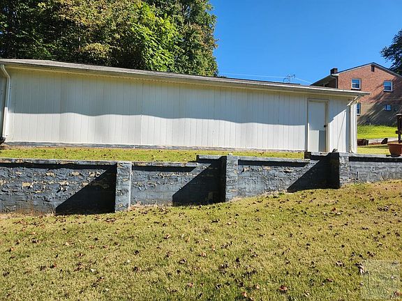 5th image of 1202 Mountain Rd