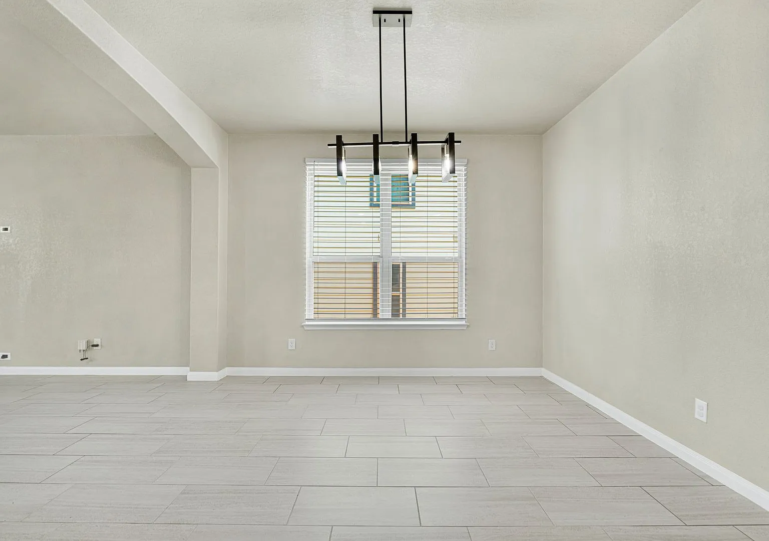 Charming 4-Bedroom Home in Texas Research Park Community Amenities & Prime Location! — Photo 4