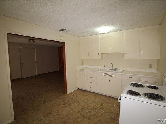 3rd image of 4519 S Calle Esperanza