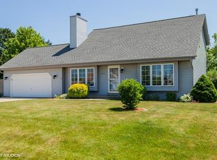 3215 Heartland Ln, Racine, WI 53402