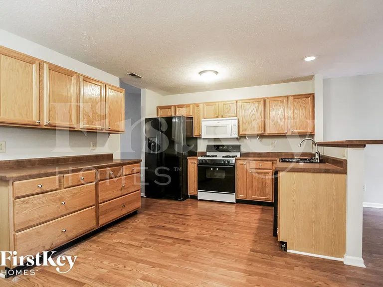 41 Knoll Ln — Photo 5