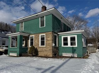 20 Taylor St, Oxford, NY 13830