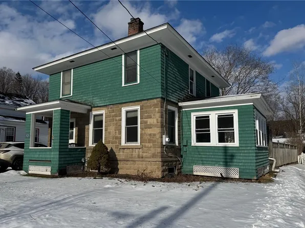 20 Taylor St, Oxford, NY 13830