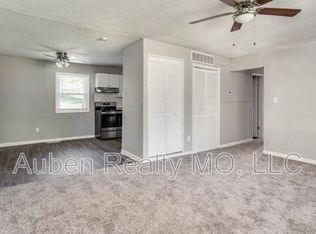 4712 E 44th St, Kansas City, MO 64130