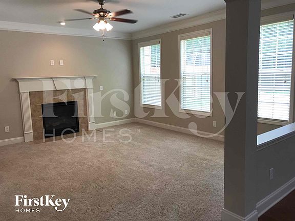 2nd image of 531 Garden View Ct