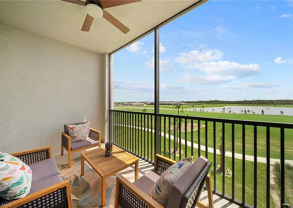 15285 Green Acres Ave #434