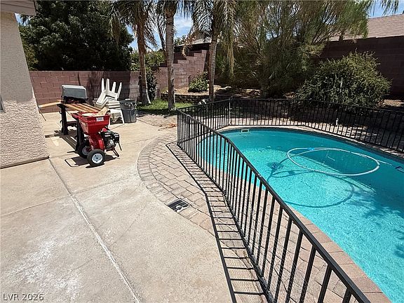 4th image of 1081 Las Palmas Entrada Ave