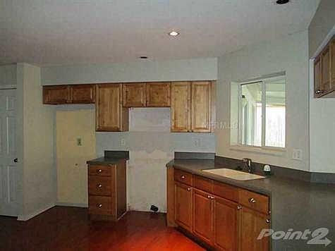 3rd image of 2311 Tioga Dr